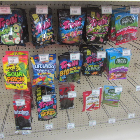 Gas Station Candy - Orlando Fl Usa 12 27 19 The Candy And Beverage ...