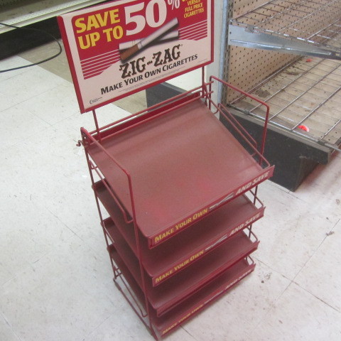 lot 106 image: Zig Zag Metal Display