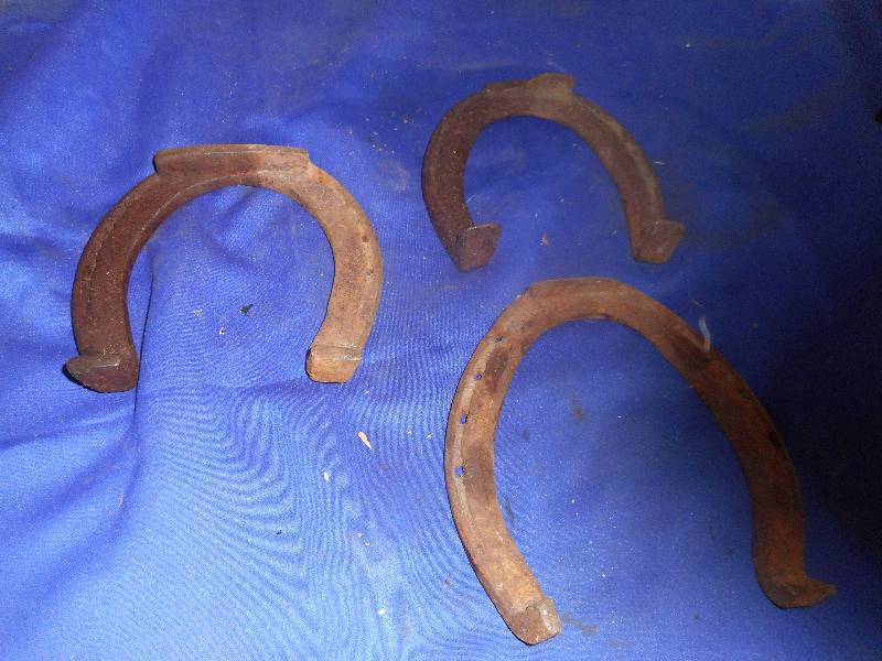 3 ANTIQUE HORSE SHOES