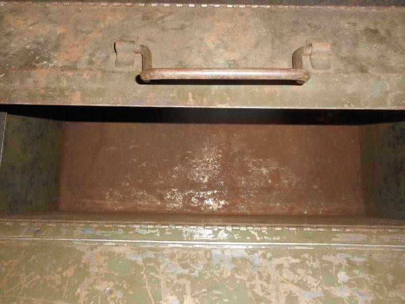 LARGE STEEL TOOL BOX