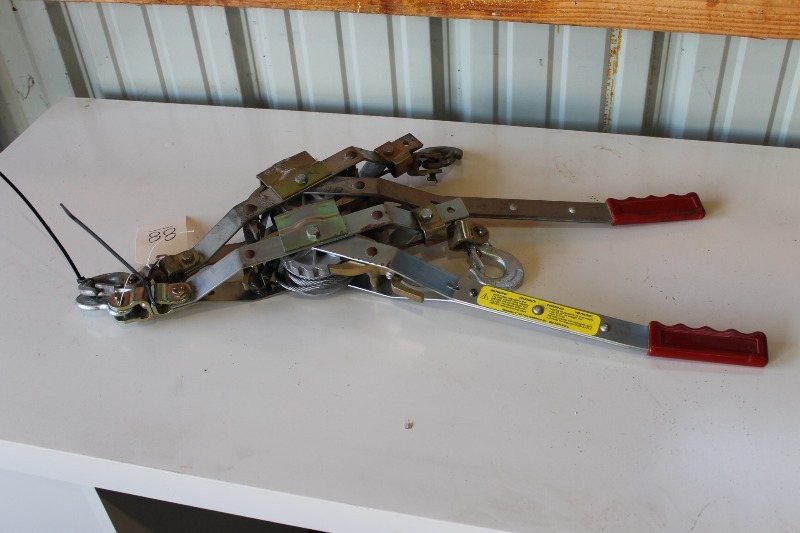 lot 88 image: (2) Cable Come-Alongs