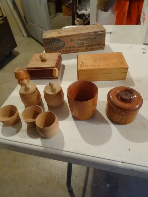 lot 5 image: Custom Small Wood Items,