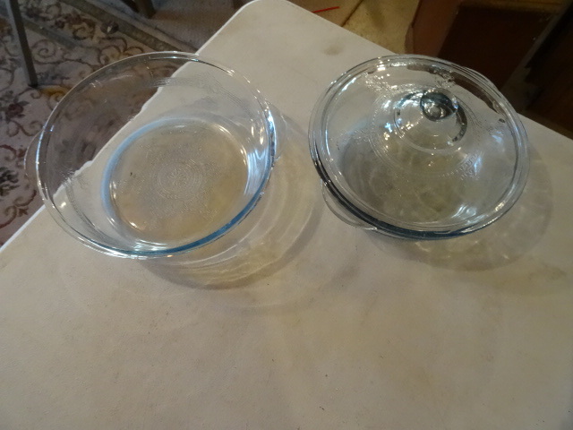 lot 36 image: Pyrex Fireking Glass Bowl with Lid,