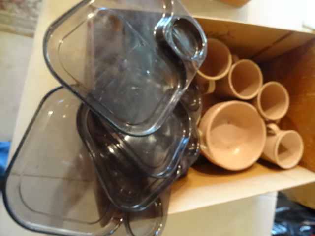 lot 51 image: Rubbermaid 4 Jpiece Cup Bowl