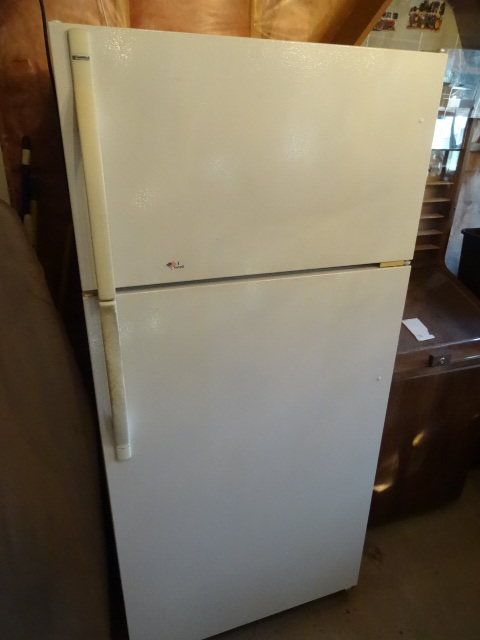 lot 58 image: Kenmore FridgeFreezer