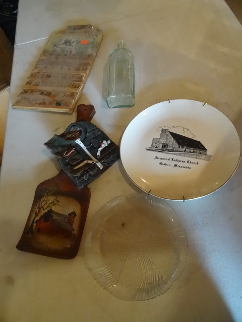 lot 82 image: Misc Wall Dcor RV Pierce MD Vintage medicine bottle