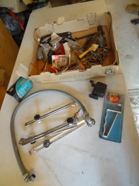 lot 125 image: Misc Hardware