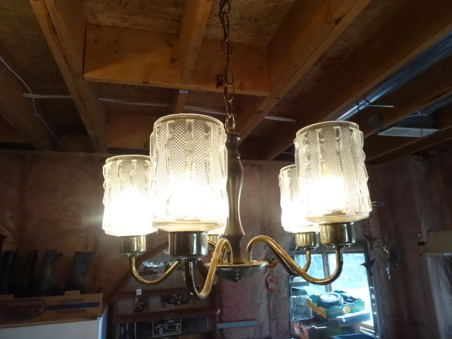 lot 166 image: 5 Light Plug In Chandelier 16