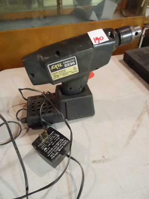 lot 190 image: Skil Cordless 2230  38 Drill