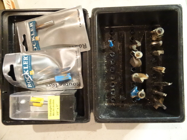 lot 200 image: JC Penneys Router Bits