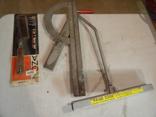 lot 224 image: Panel Tuter With 3 in One Zona Saw Set