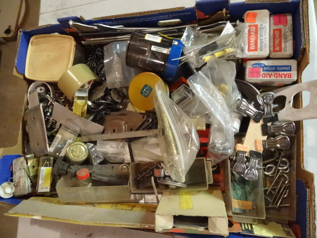 lot 252 image: Misc Hardware