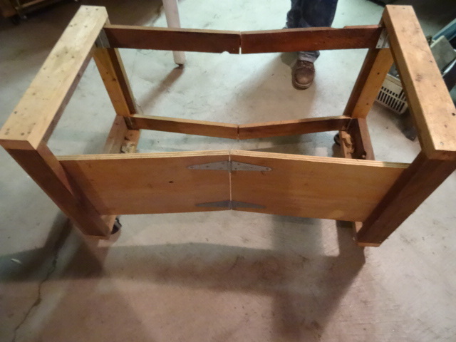 lot 253 image: Collapse Folding  Table Wooden