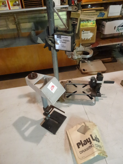 lot 258 image: Drill Pass and Play Lab Drawing Copier