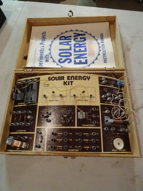 lot 285 image: Solar Energy Kit In Wood Case