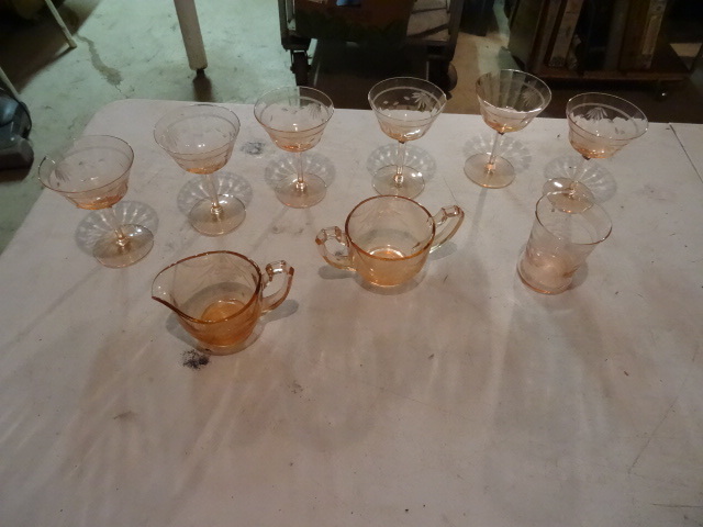 lot 312 image: Pink Depression Glass Goblets