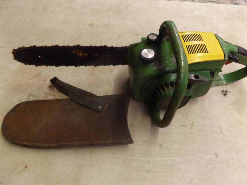 JOHN DEERE 81 CHAIN SAW