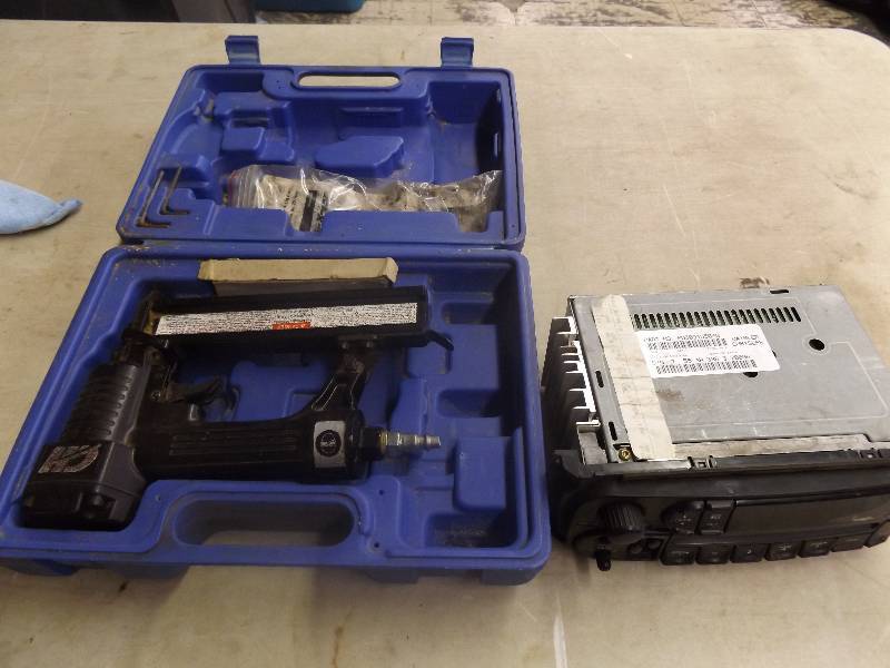 AIR NAILER AND CAR RADIO