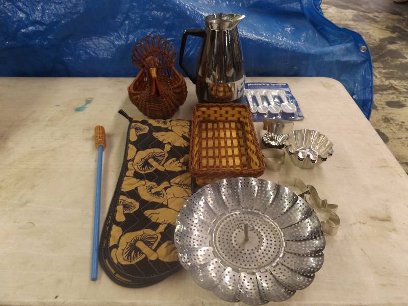 KITCHEN ITEMS