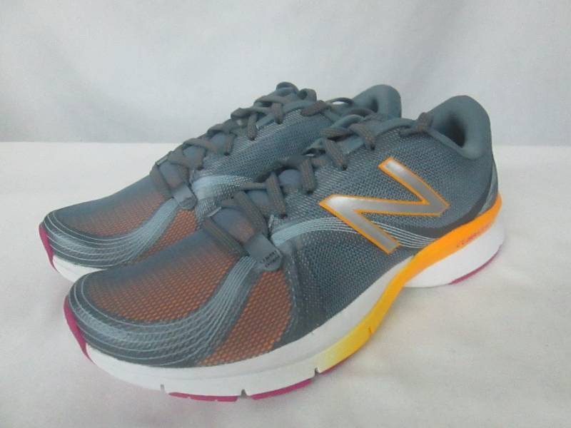 lot 51 image: New Balance Womens 88v1 Running Shoe - Wide