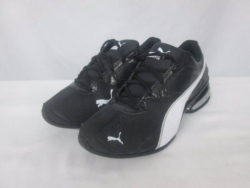 lot 63 image: Puma Kids Tazon 6 JR Running Shoe