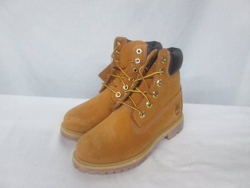 lot 28 image: Timberland Womens 6 Premium Waterproof Boot