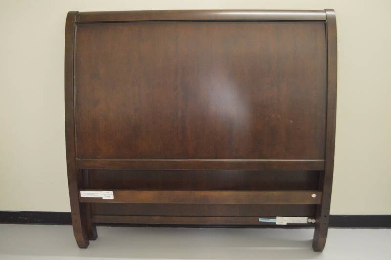 lot 3 image: Sleigh Bed Headboard and Footboard