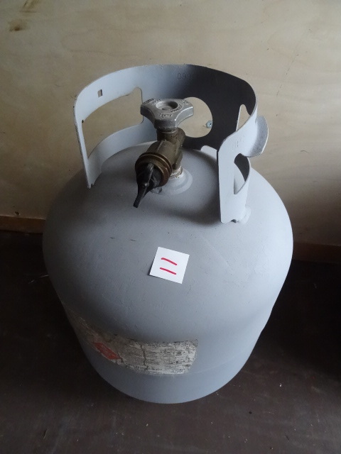 lot 11 image: New Style 20 Lb. Lp Tank