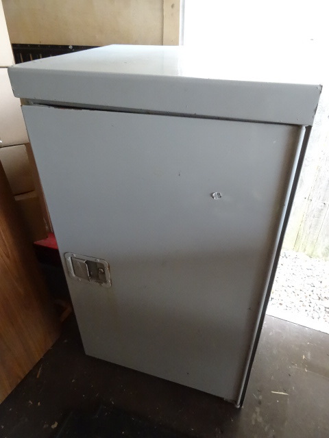 lot 14 image: Metal Track Cabinet Single Door