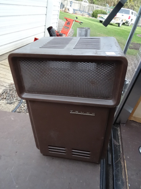 lot 24 image: Temco Propane Gas Heater 17 X 13 X 27