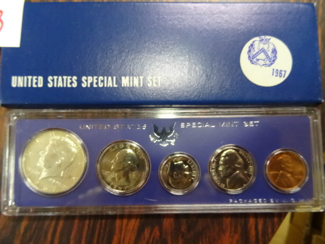 lot 53 image: 1967 United States Special Mint Set