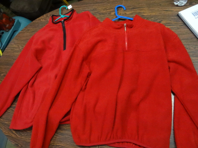 lot 131 image: 2 Large Pull Over Sweat Shirts
