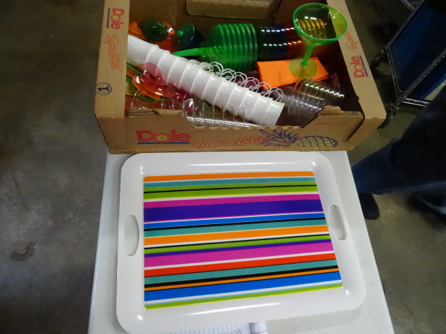 lot 182 image: Misc Plastic Glasses and Tray