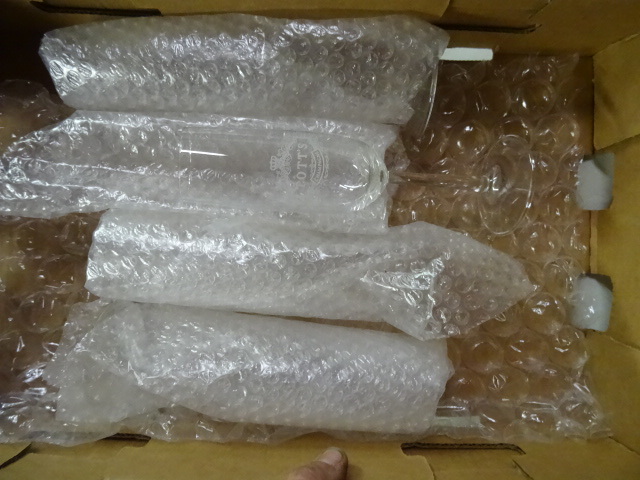 lot 199 image: 4 Glass Totts Champagne Glasses