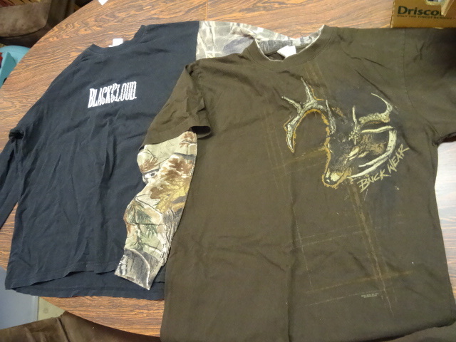 lot 204 image: 2 XL Hunting Shirts