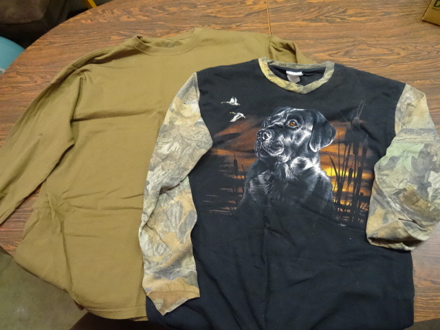 lot 206 image: 2 XL Hunting Shirts