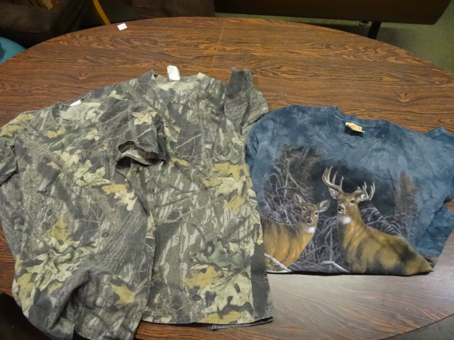 lot 208 image: 3 CL Hunting Shirts