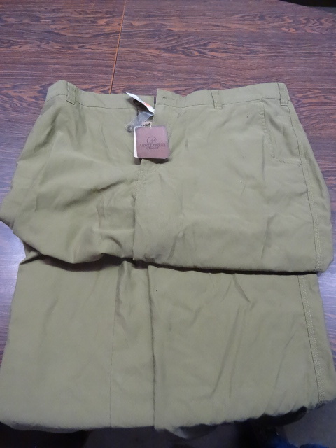 lot 210 image: 40 X 30 Dress Pant