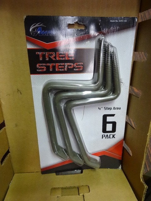 lot 231 image: 6 Pack of Tree Steps