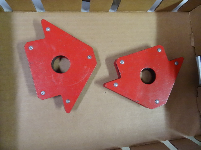 lot 254 image: Magnetic Angles for Welding