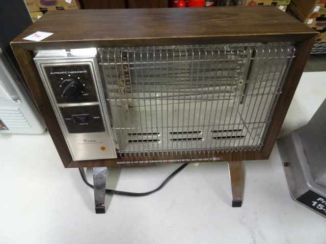 lot 300 image: Titan Fan Forced Radiant Heater