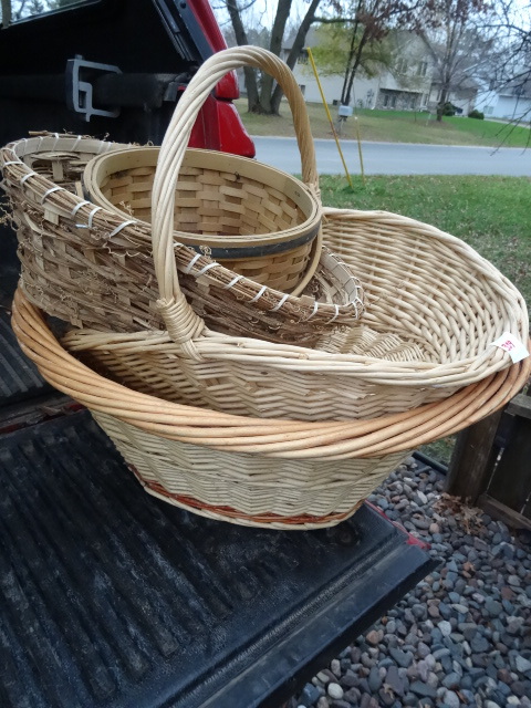 lot 339 image: 4 Wicker Baskets