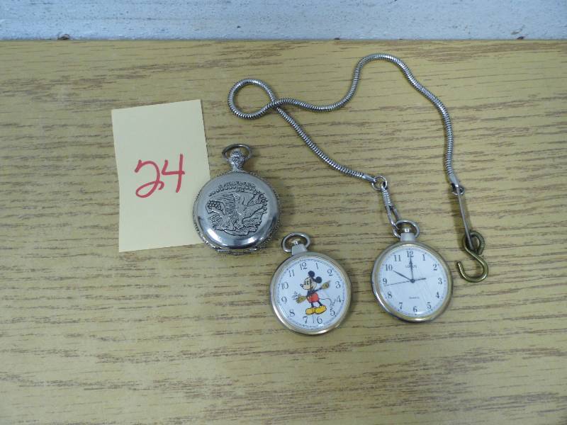 lot 24 image: Watches