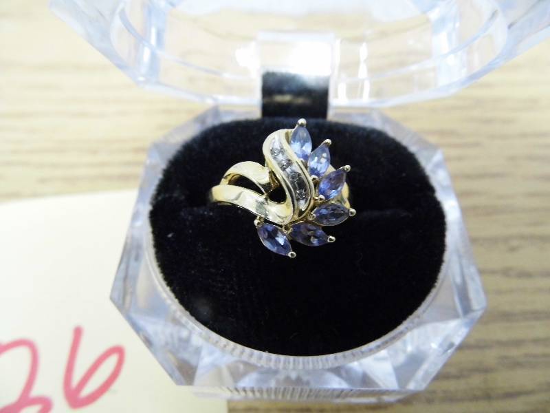 lot 26 image: 14K Ring