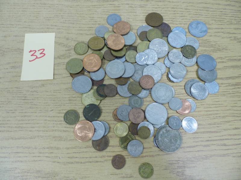 lot 33 image: 100 Foreign Coins