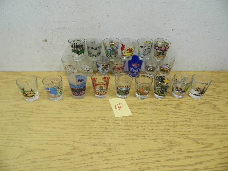 lot 40 image: Shot Glasses