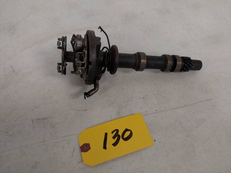 lot 130 image: 1961-62 409 Distributor...