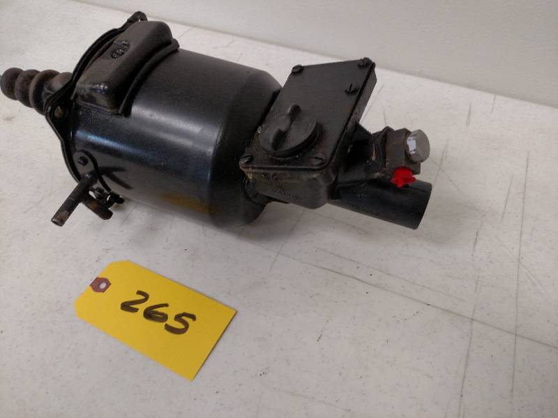 lot 265 image: 1955-57 Chev. Tredle Vac Brake Boos...