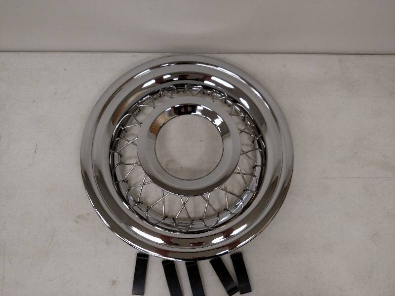 lot 355 image: (4) 56 Chev. Chrome Wire Wheel Cove...