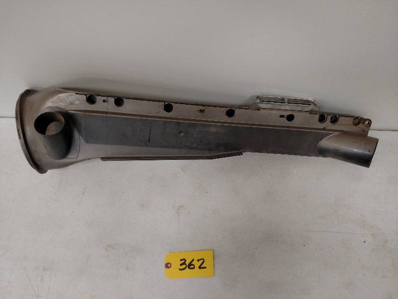 lot 362 image: Pontiac AC Duct...